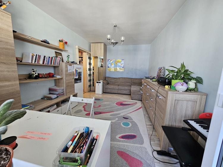 Apartament cu 2 camere decomandat în Fizicienilor