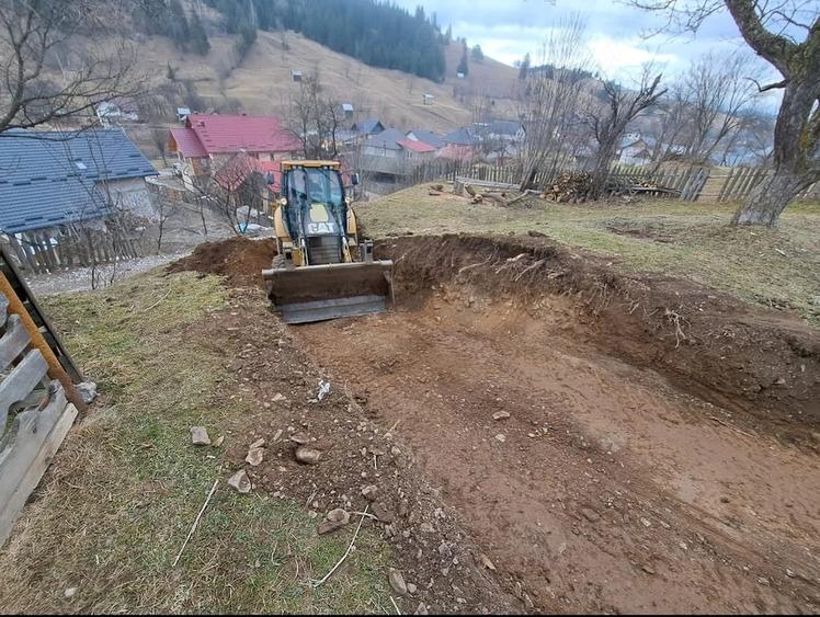 Teren de vanZare sadova. - 2