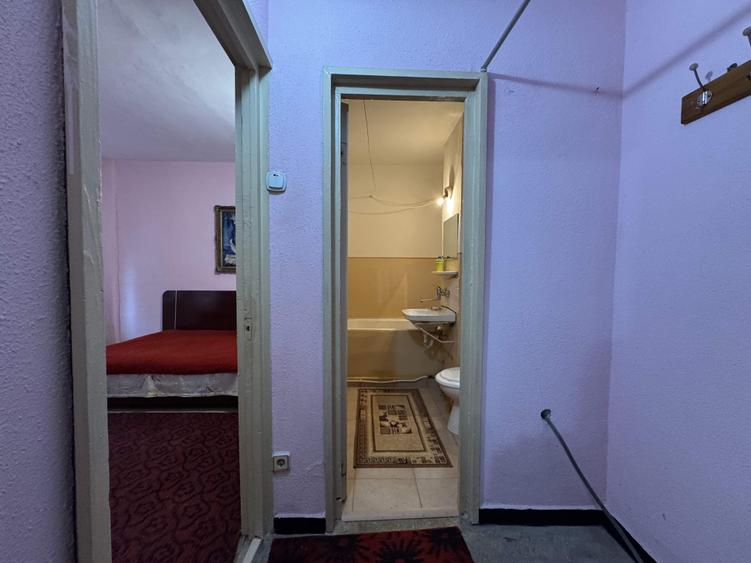 Apartament cu 2 camere semidecomandat în Ultracentral