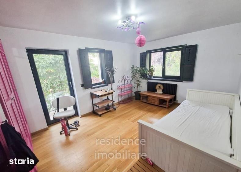 Casă cu 5 camere cu Teren 900 Mp în Făget
