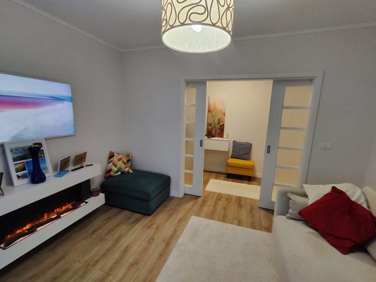 Apartament cu 2 camere decomandat, mobilat în Aradului