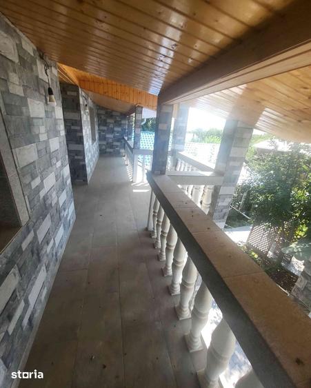 Casă cu 5 camere cu Teren 1000 Mp în Filipești