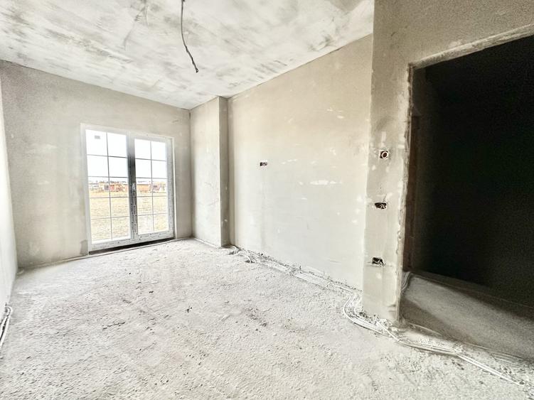 Duplex cu 4 camere cu Teren 250 Mp în Giroc