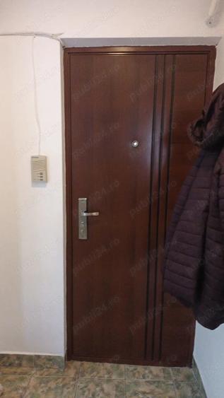 Garsonieră decomandată în Rovine