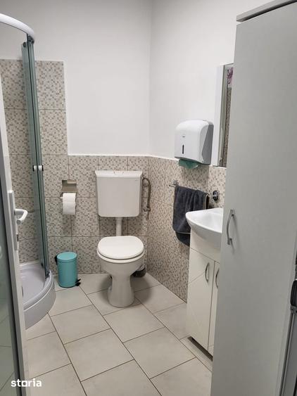 Spațiu comercial, de 70 mp, în Pârneava