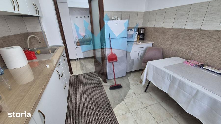 Apartament cu 3 camere, mobilat în Vatra Luminoasă