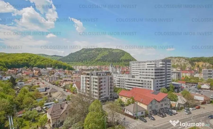 Apartament cu 4 camere decomandat în Răcădău