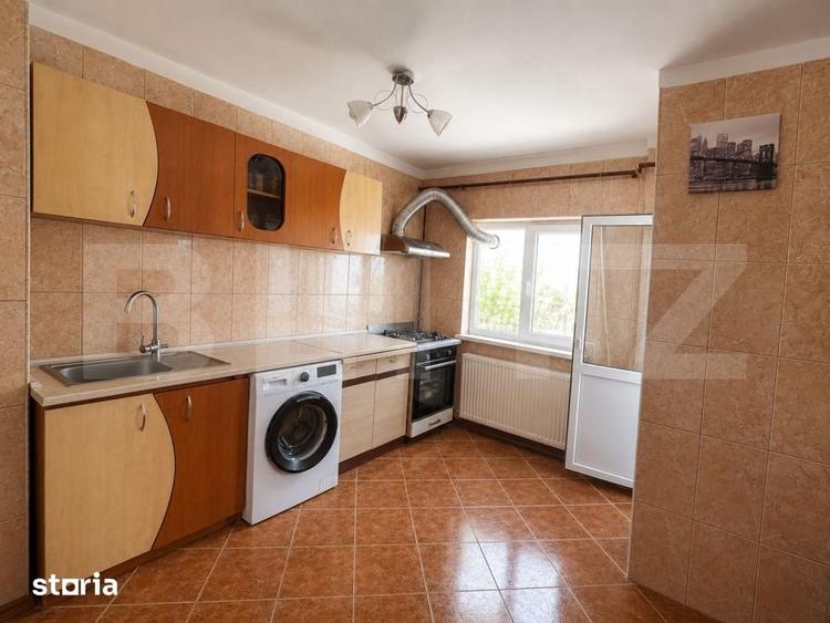 Apartament cu 3 camere decomandat în 1 Mai