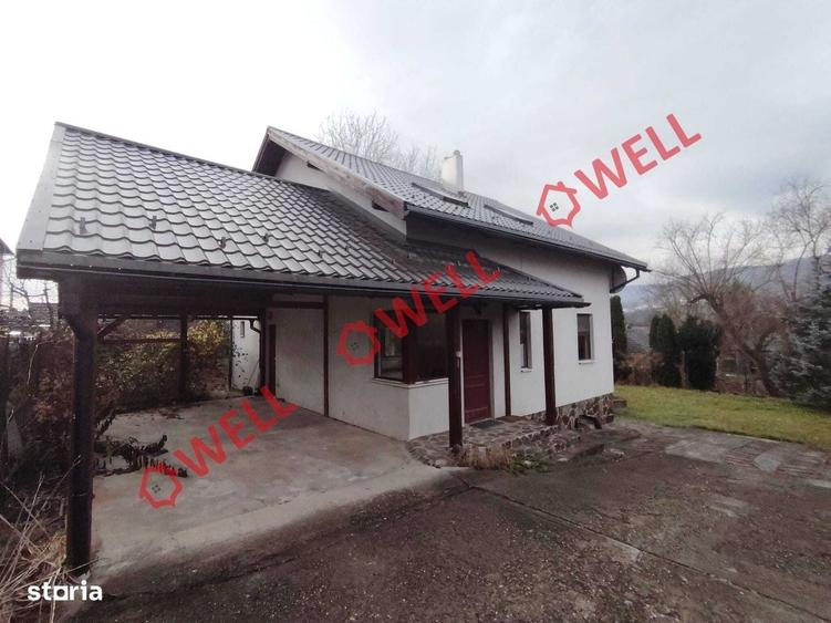 Casă cu 4 camere în Central