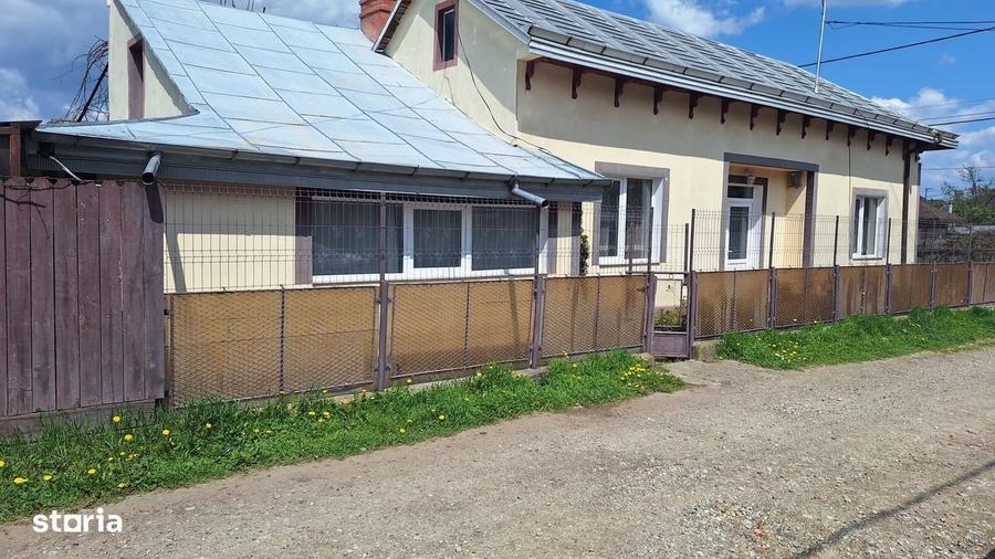 Casă cu 3 camere în CFR