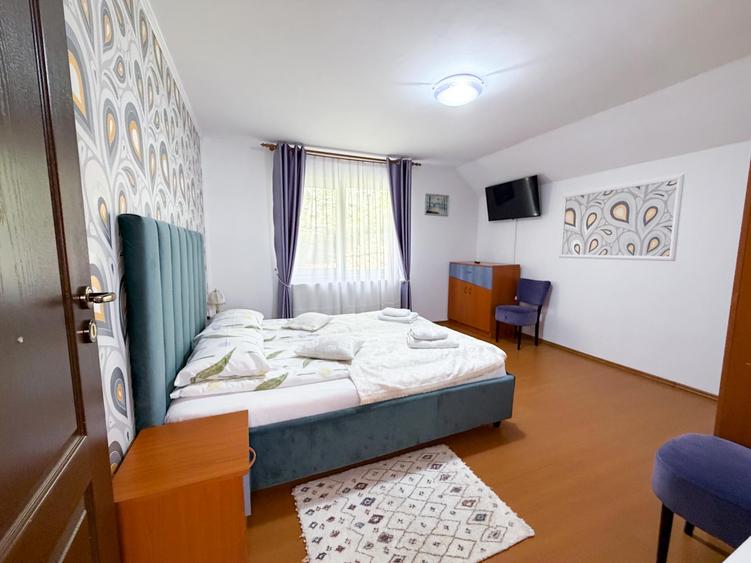 Casă cu 6 camere cu Canalizare în Bran