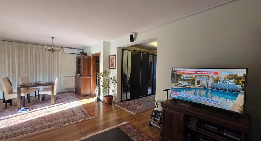 Casă individuală cu 4 camere cu Canalizare în Dumbrăvița