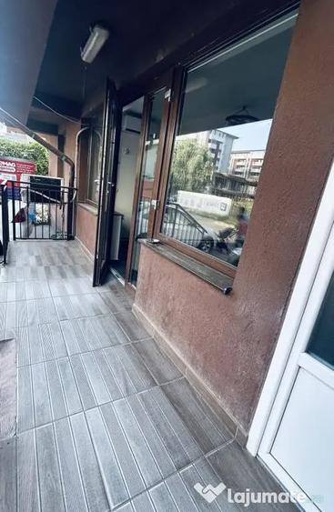 Spațiu comercial, de 61 mp, în Central