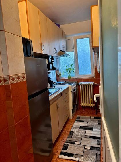 Apartament cu 2 camere semidecomandat în Km 4