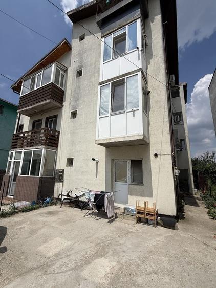 Apartament cu 2 camere semidecomandat, mobilat în Central