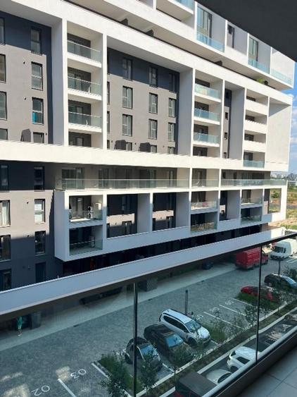 Apartament cu 2 camere semidecomandat în Aviației
