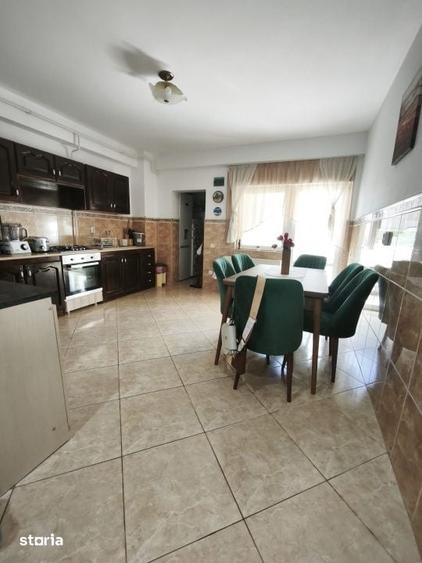 Apartament cu 4 camere în Central