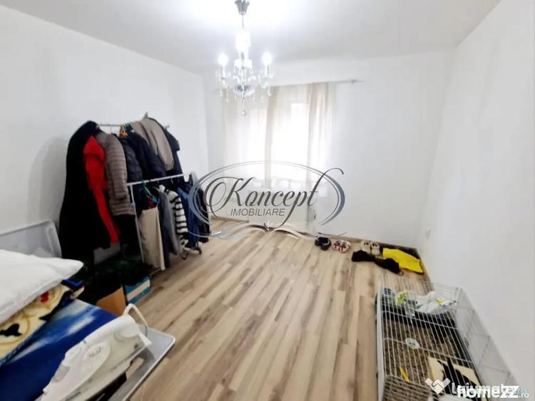 Casă cu 5 camere cu Teren 225 Mp în Câmpului