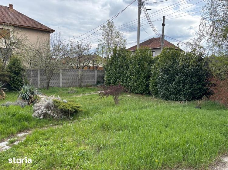 Casă cu 4 camere cu Teren 800 Mp în Simeria