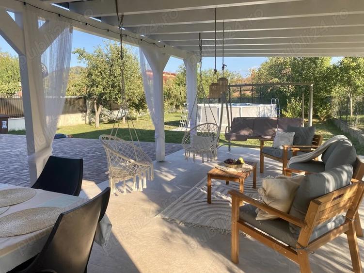 Casă cu 4 camere cu Teren 450 Mp în Central
