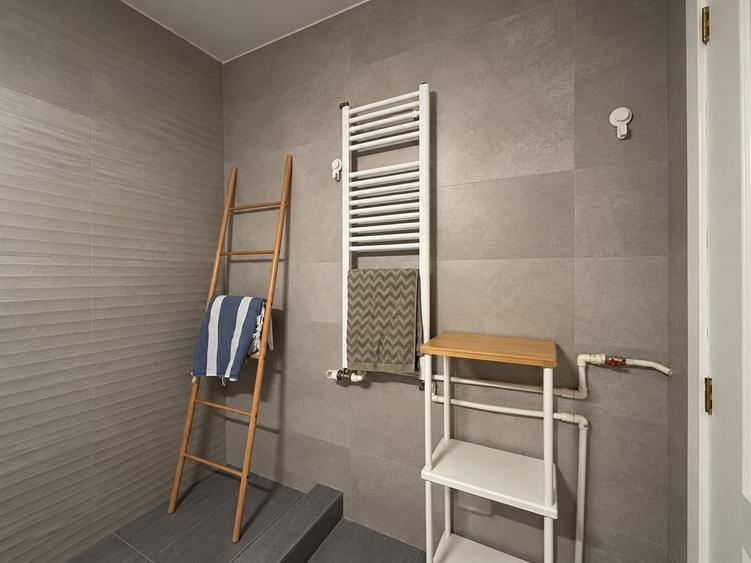 Apartament cu 2 camere decomandat, mobilat în Moșilor
