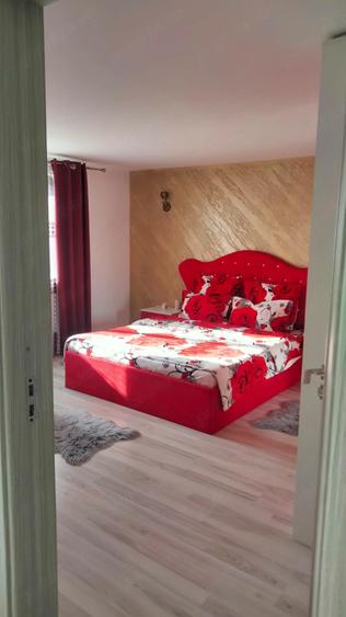 Casă cu Teren 1250 Mp în Central