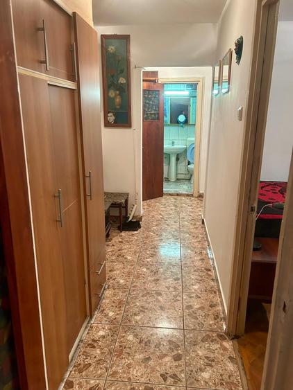 Apartament cu 2 camere decomandat în Berceni