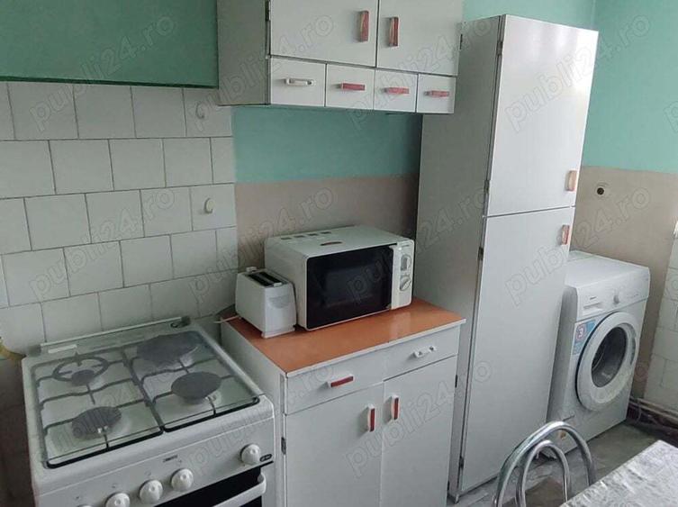 Inchiriez apartament cu 2 camere - 1