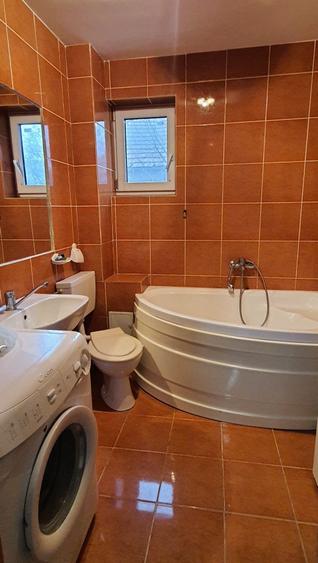 Apartament cu 2 camere semidecomandat în Dosu Bricii