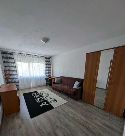 Apartament 4 camere de închiriat, Gara, ideal pentru 4 studenți - 1