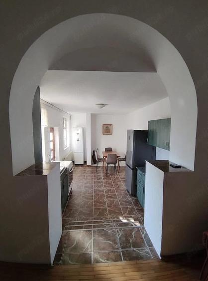 Casă cu 2 camere cu Teren 360 Mp în Central