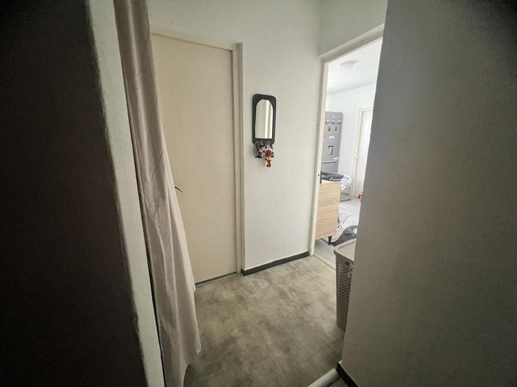 Apartament cu 2 camere nedecomandat în Central