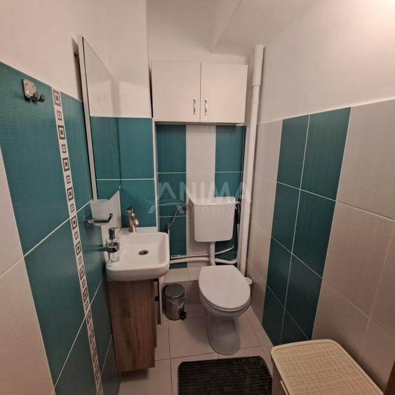 Apartament cu 3 camere decomandat, mobilat în Central