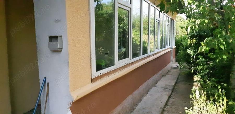 Casă cu 4 camere cu Teren 1300 Mp în Singureni