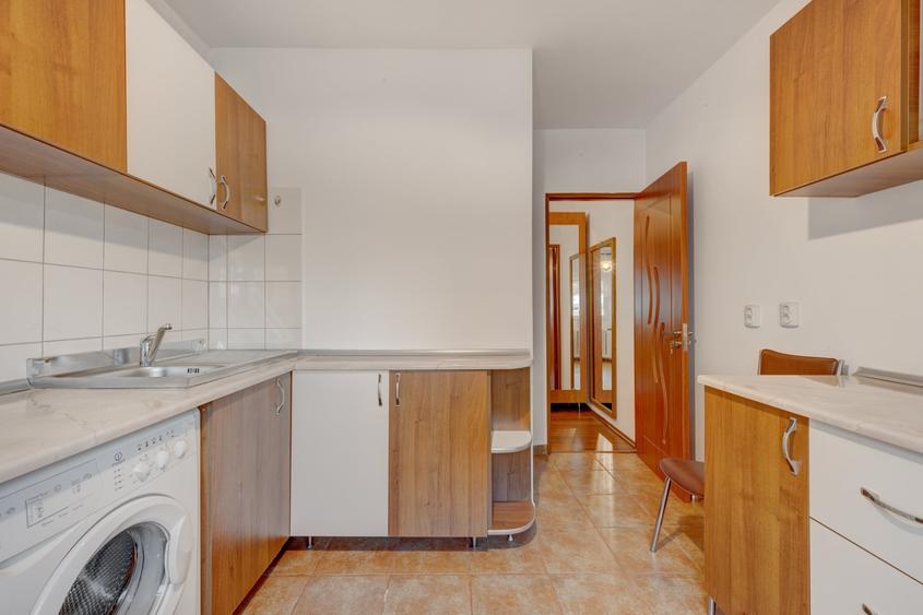 Apartament cu 2 camere semidecomandat, mobilat în Dristor
