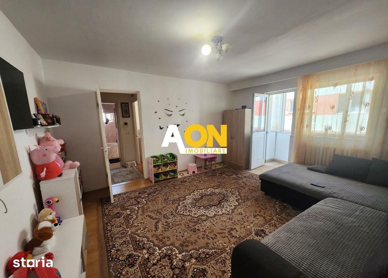 Apartament cu 3 camere în Cetate