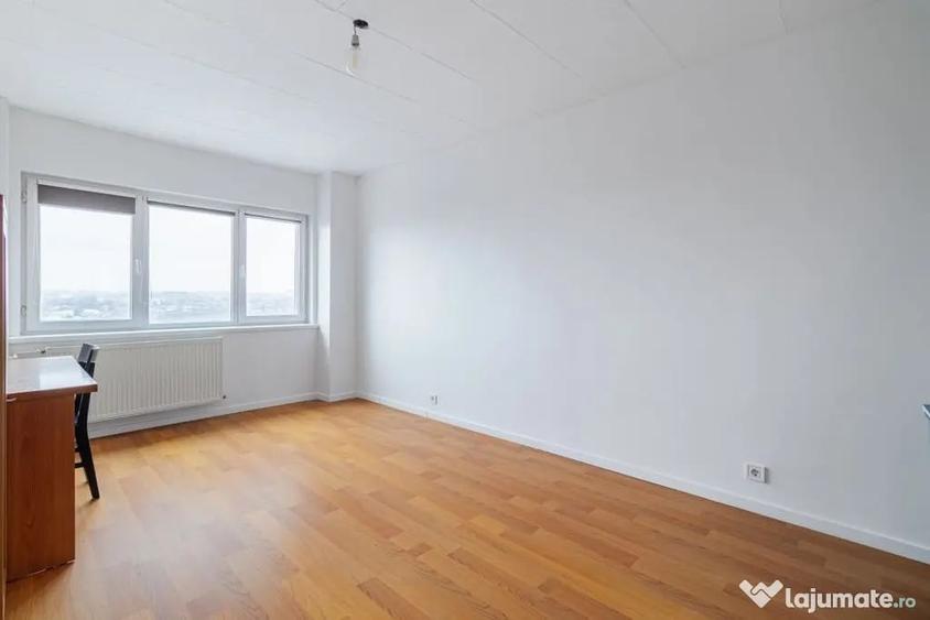 Apartament cu 3 camere decomandat în Nord