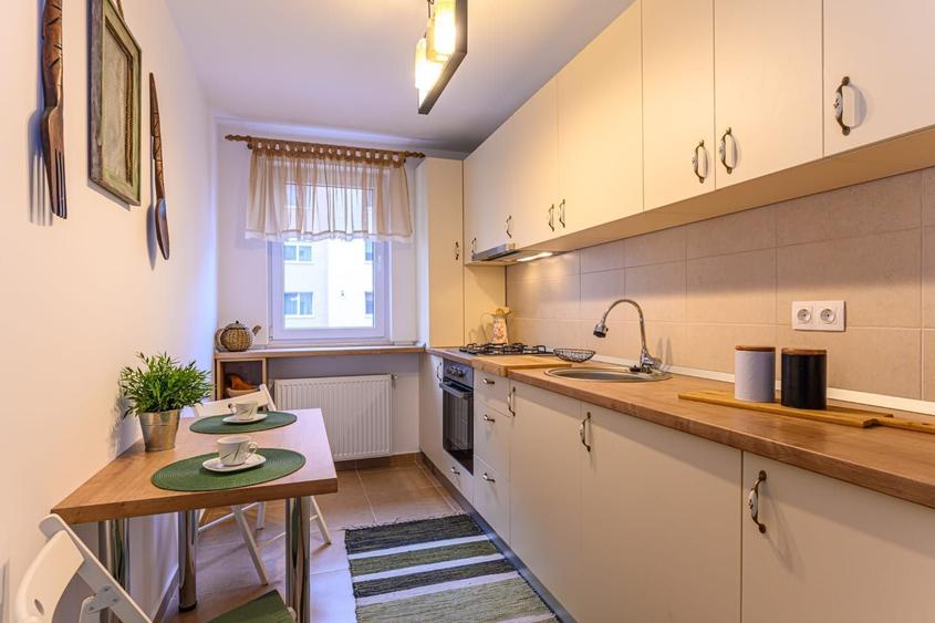 Cartier URBAN, lângă Mall Coresi, apartament 2 camere, mobilat, 550 eu - 12
