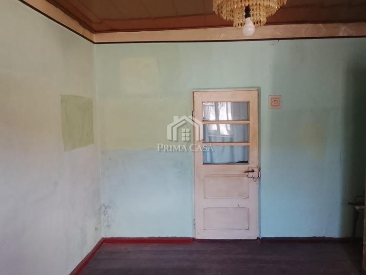 Casă cu 4 camere cu Teren 700 Mp în Dealu Viei