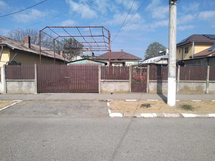 Casă cu Teren 800 Mp în Central