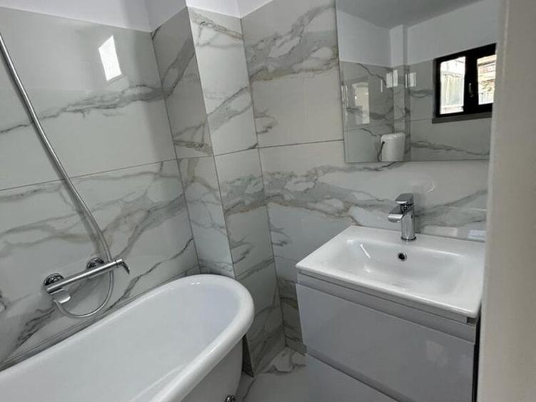 Casă individuală cu 4 camere cu Teren 80 Mp în Colentina
