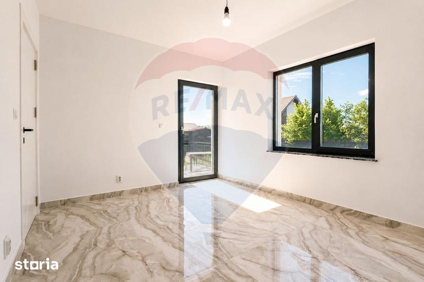 Casă cu 4 camere cu Teren 440 Mp în Miroslava