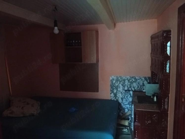Casă cu 4 camere cu Teren 130 Mp în Laza