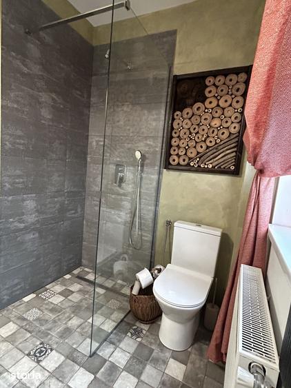 Casă cu 4 camere cu Teren 320 Mp în Dumbrăvița
