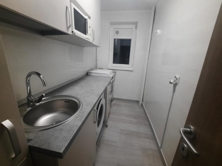 Apartament cu 2 camere decomandat în Drumul Taberei