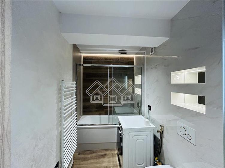Apartament cu 2 camere decomandat în Exterior Sud