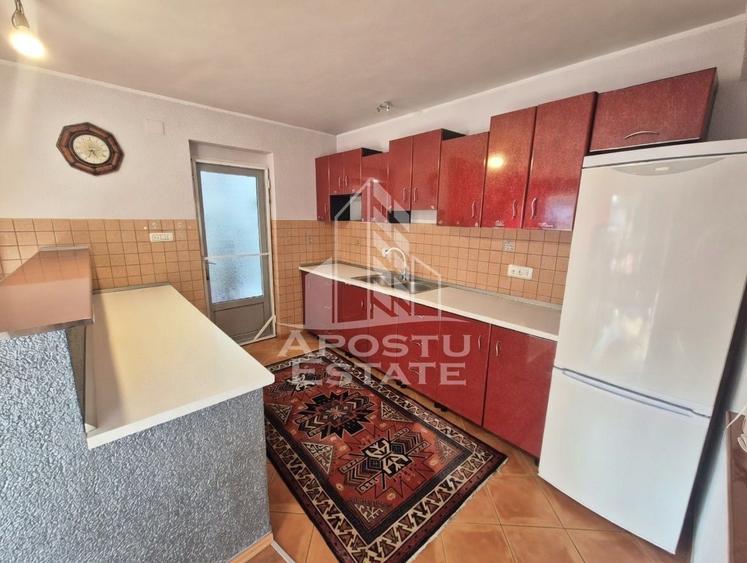 Casă cu 6 camere cu Canalizare în Pesac