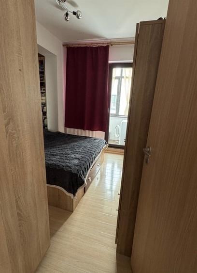 Apartament cu 3 camere, mobilat în Bucureștii Noi