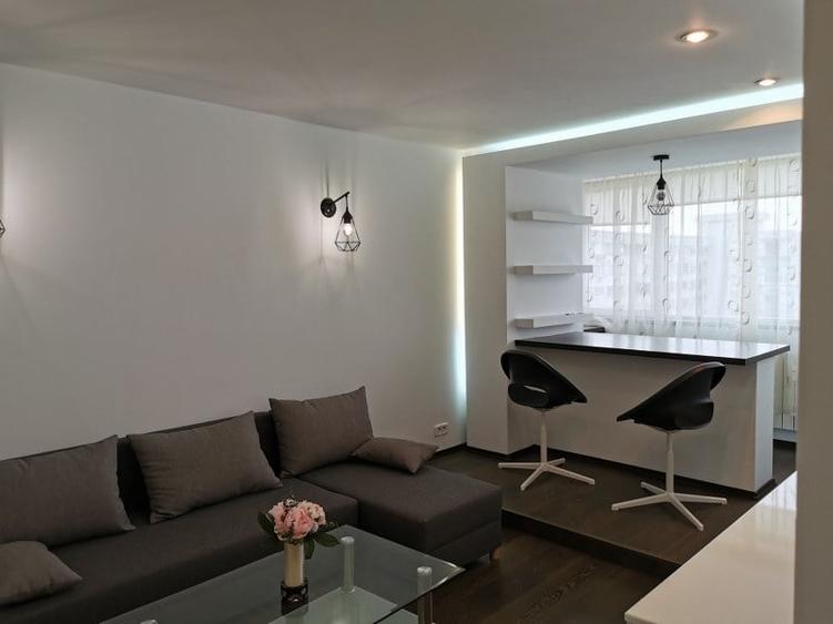 Apartament cu 2 camere semidecomandat în Bucur Obor
