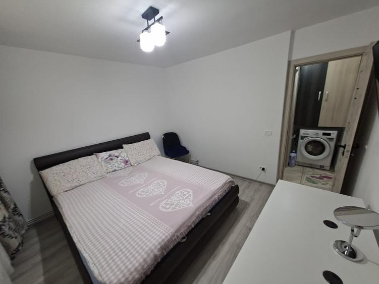 Apartament cu 3 camere decomandat în Frumoasa